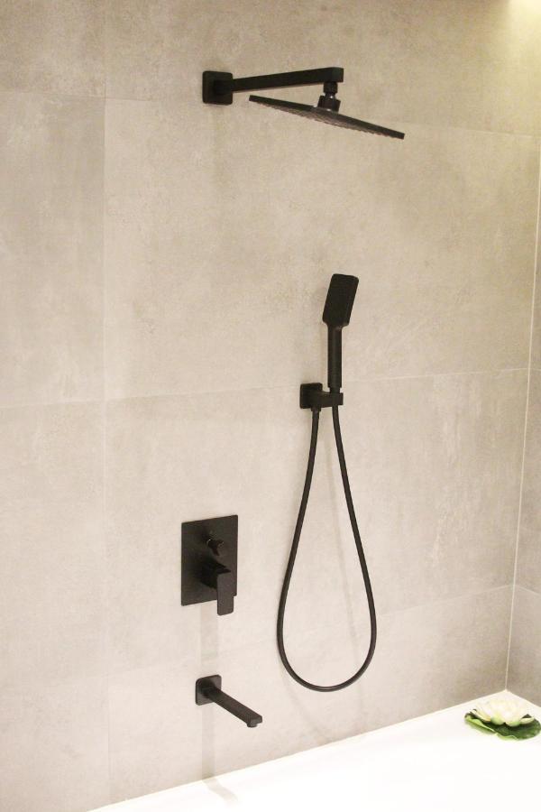 K58 Luxury Apartment Monastiraki Metro Station Acropolis Jacuzzi Athen Eksteriør bilde